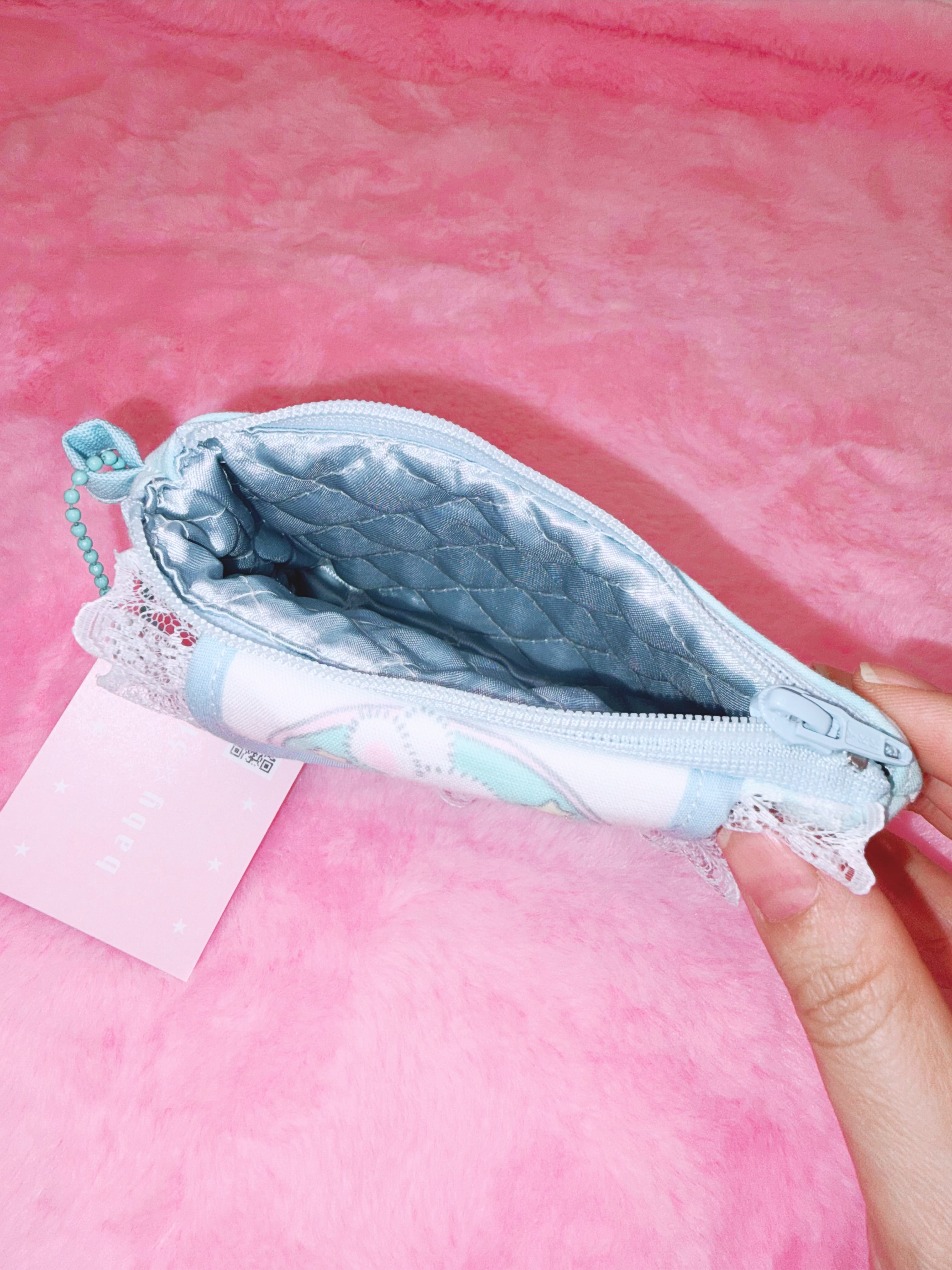 baby31 | Flat Pouch (Rabbit Blue)