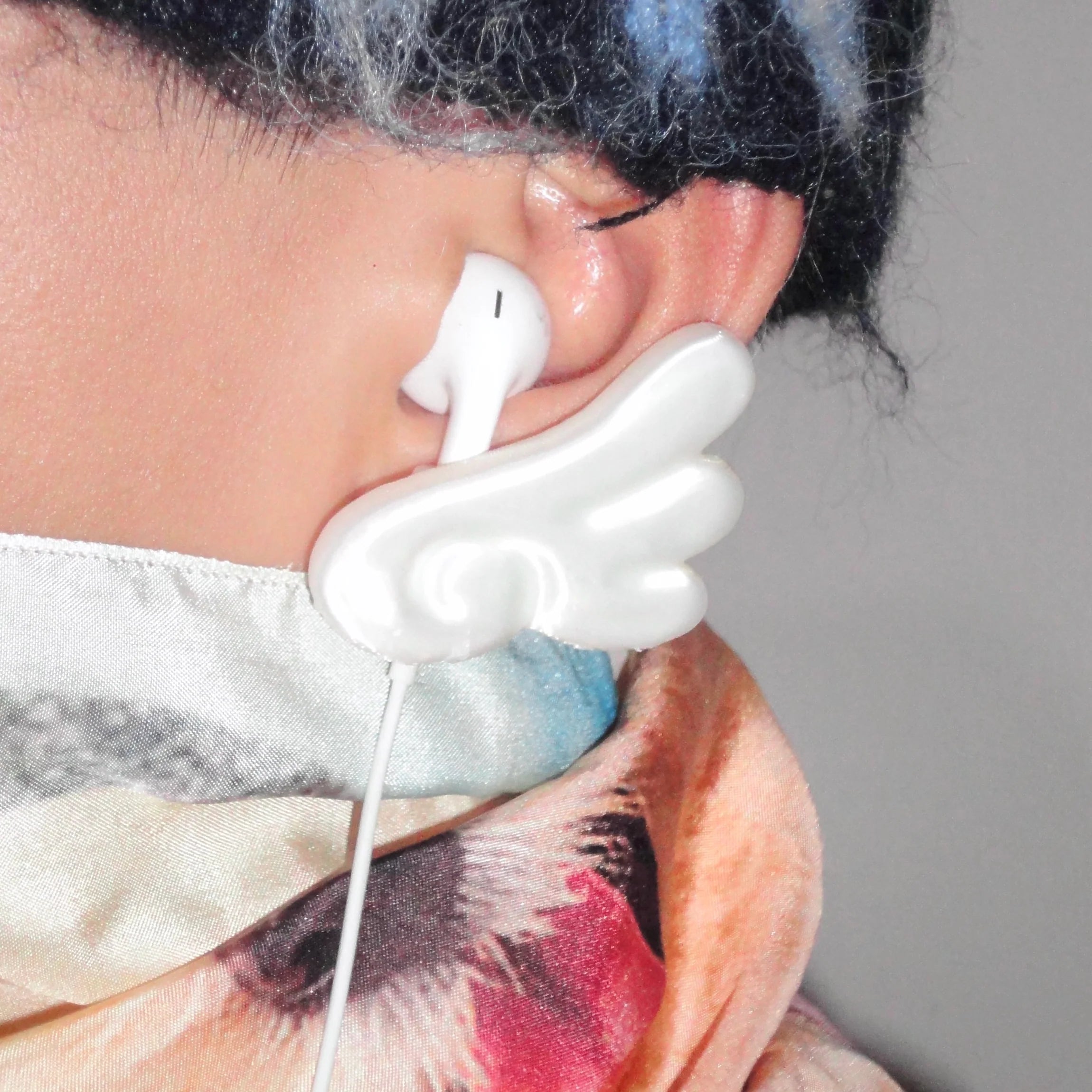 THINGS | ꒰ঌ Cupid’s Wings ໒꒱ Earphone Attachment (White)