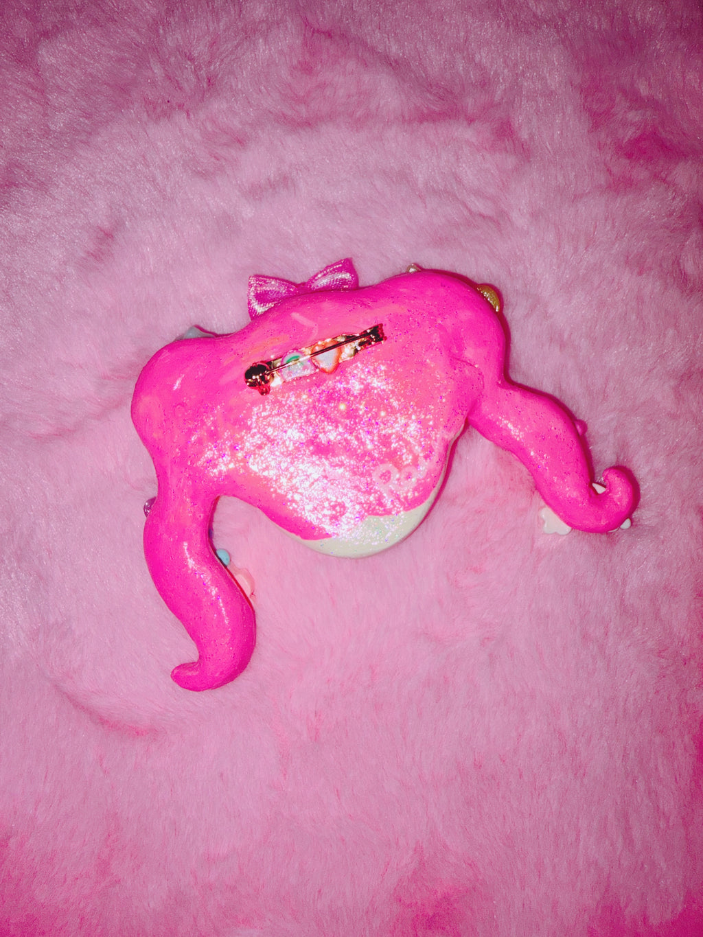 Fancyshop Usami | Handmade Clay Brooches - Pink Decora