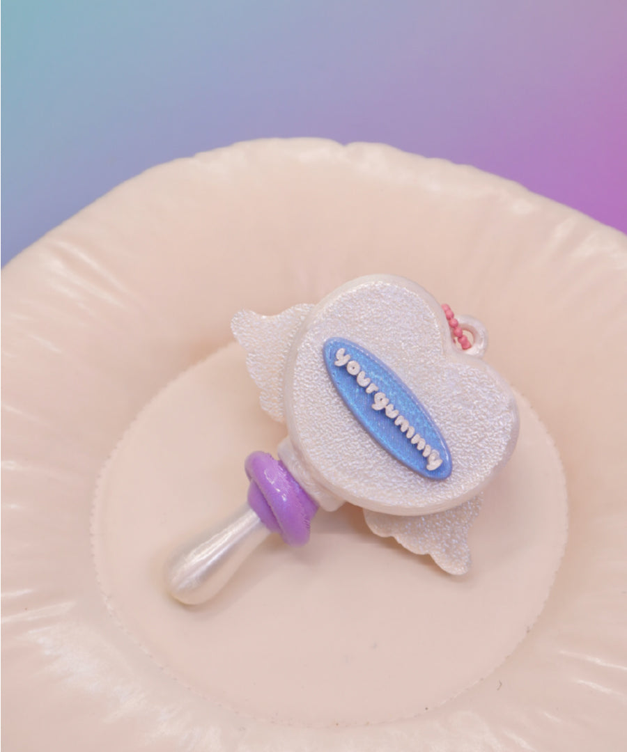 YOURGUMMY | Heart Wand Clicker - White x Pink x Hot Pink