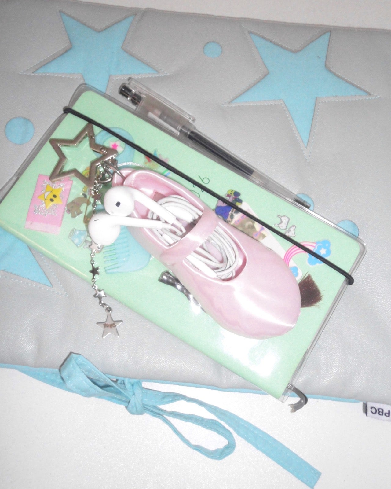 THINGS | Mary Janes Holder (Pink)