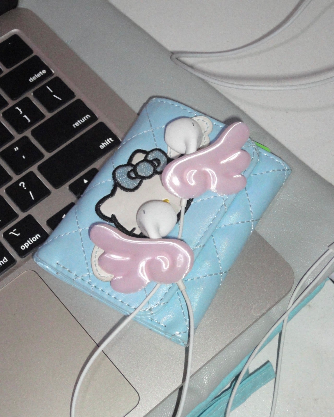 THINGS | ꒰ঌ Cupid’s Wings ໒꒱ Earphone Attachment (Pink)