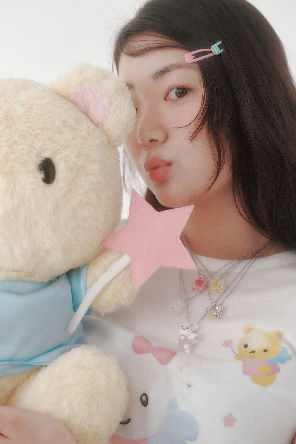 SWINGSET | [X YOUNGART] Glass KIDDY Hugs JINI Necklace