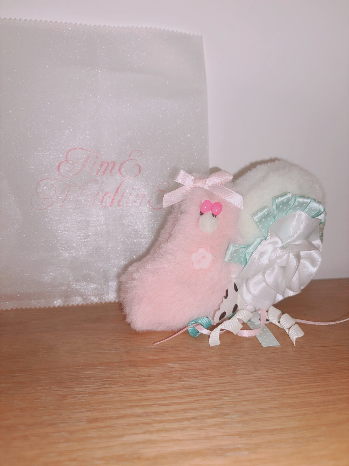 TimeMachine | Handmade Beauty Snail Keychain