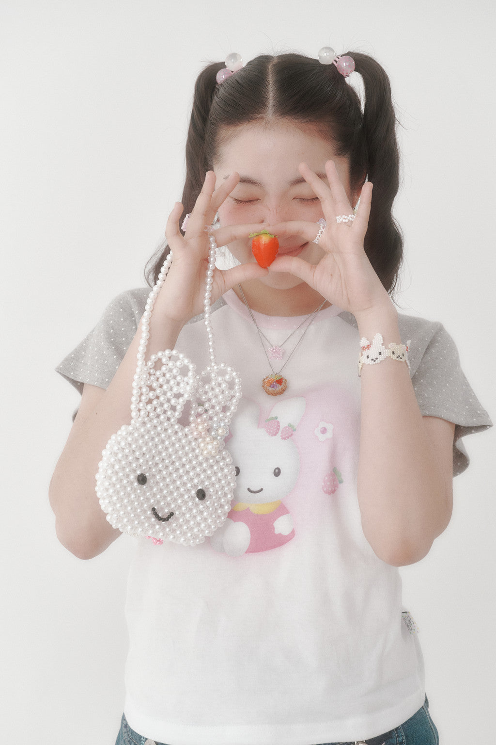 SWINGSET | [X YOUNGART] KIDDY Beads Mini Bag (White)