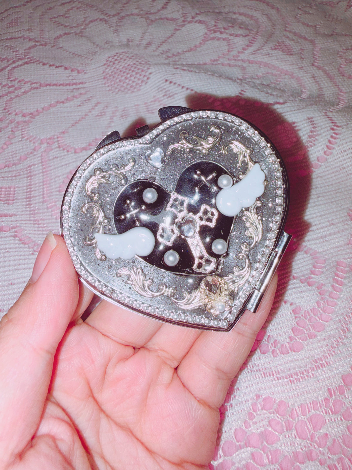 Riluet | Handmade Magical Mirror