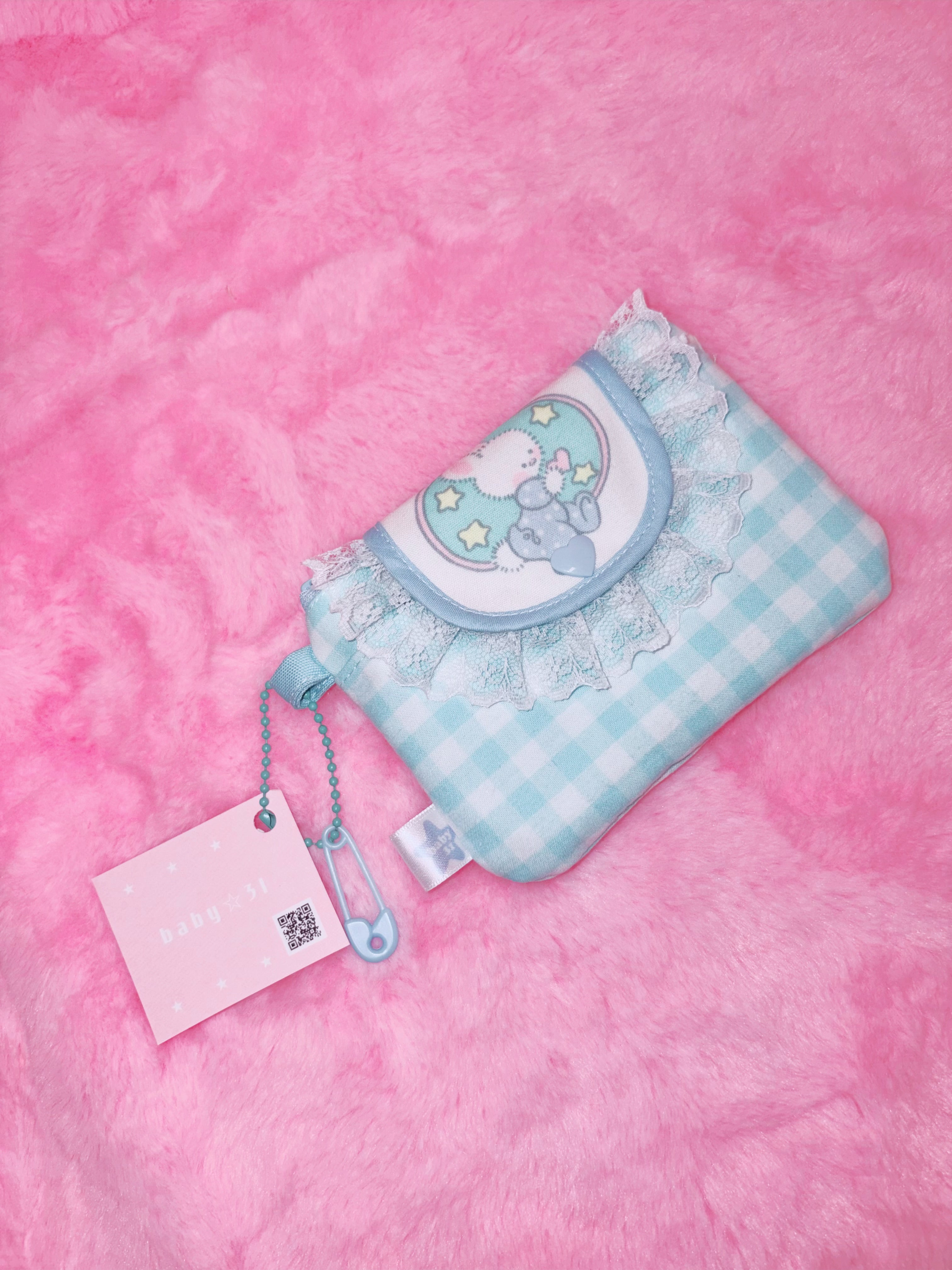 baby31 | Flat Pouch (Rabbit Blue)