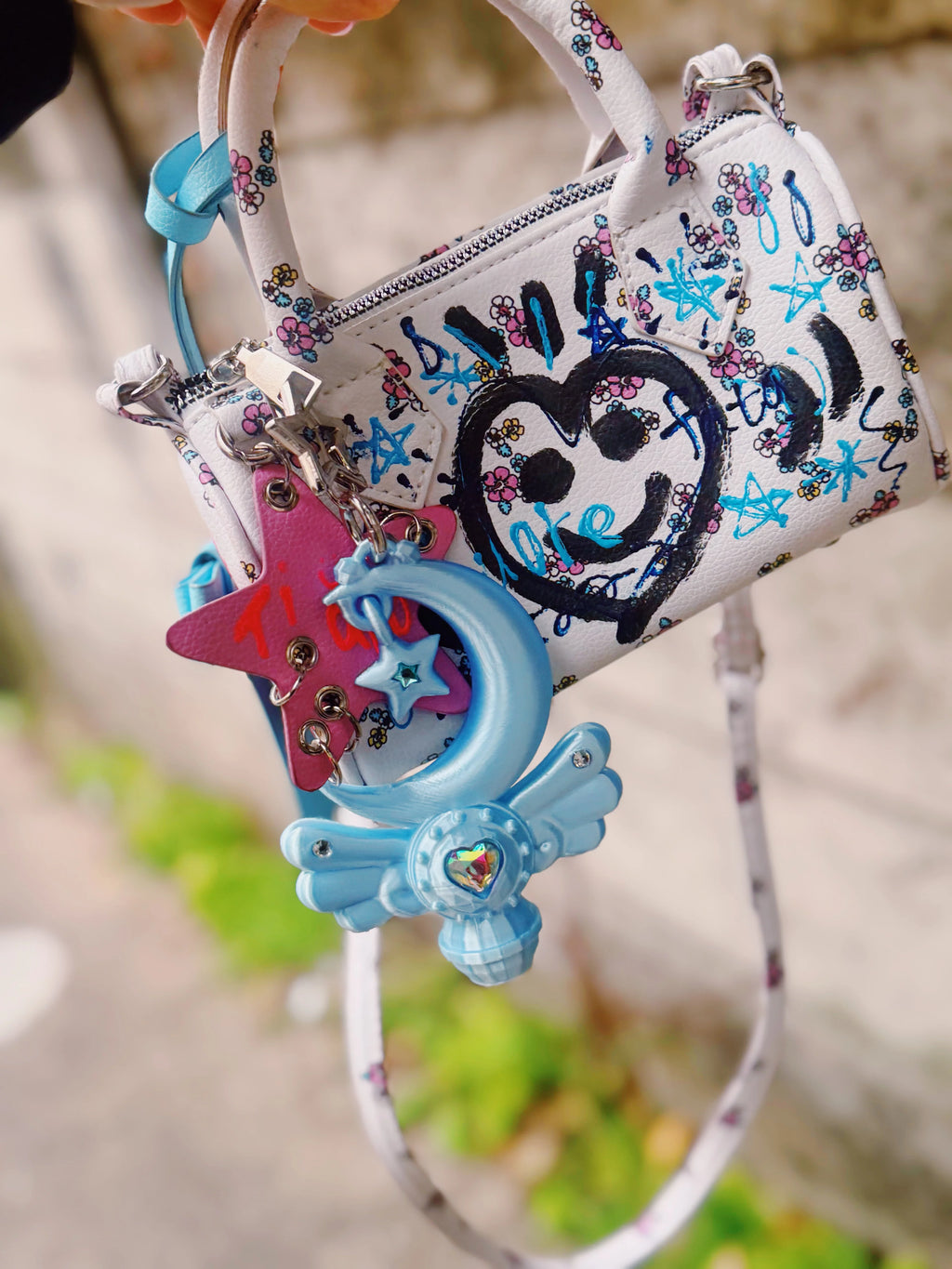 Chubby Charms Club | Magic Moon Wand 3D-Print Lip Stick Case - Baby Blue
