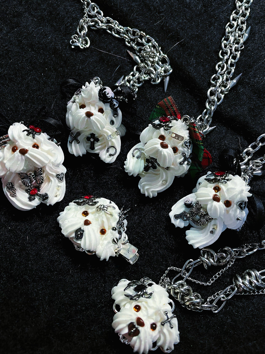 Fei Dao | Handmade Creamy Puppy Punk Necklace