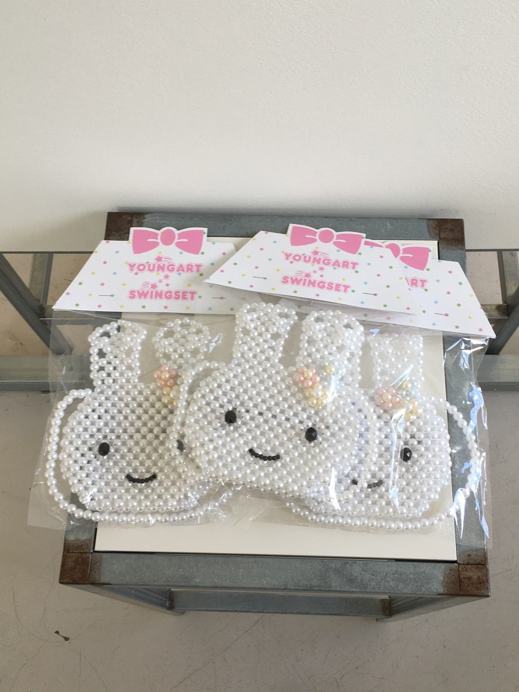 SWINGSET | [X YOUNGART] KIDDY Beads Mini Bag (White)